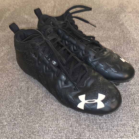 Under Armour Football Cleats - Picture 2 of 7